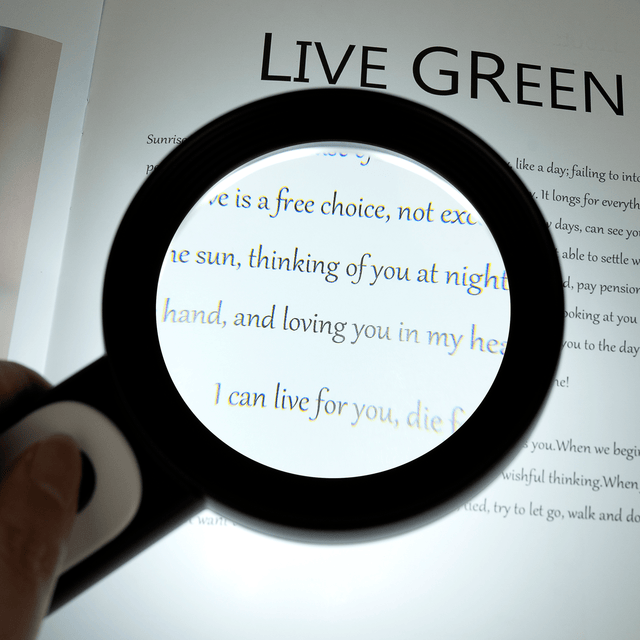 Exklusivt förstoringsglas med 30x förstoring, 18 LED - lampor och tre ljuskombinationer - Forstørrelsesglas - Seniorliving