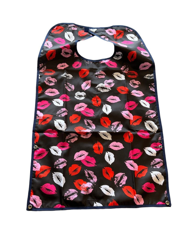 Bestick med kardborrstängning - lätt att rengöra (65x45). 4 olika färger - Diverse kökshjälpmedel - Seniorliving