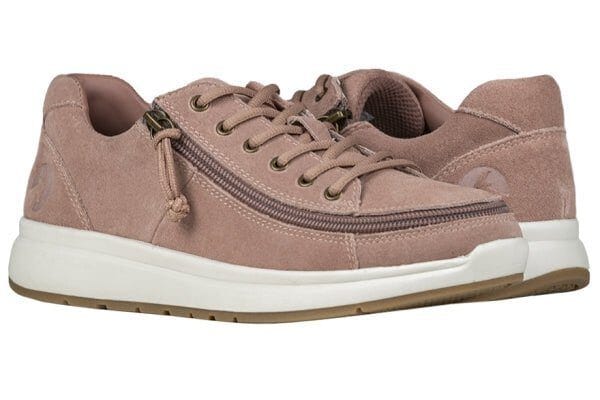 "BILLY - Beige Comfort". Mjuka och sköna lyxiga mockaskor med dragkedja. Dammodell - Skor med dragkedja - Seniorliving