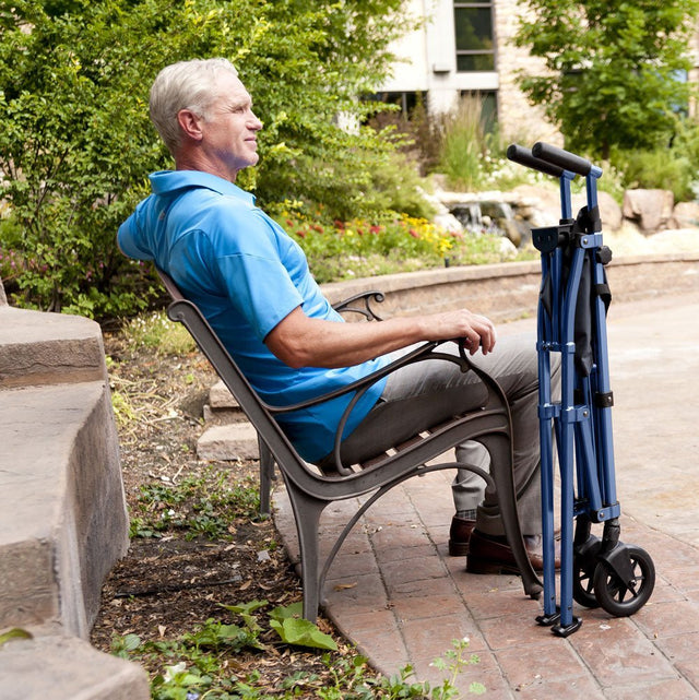 "FOLDY" - Superstabilt, ultralätt & vikbart gångstativ. Säkerhetskontrollerad ståfunktion - Gåstøtte - Seniorliving