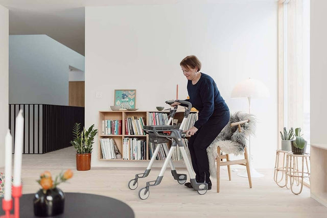 "HESTIA" inomhusvagn. Smart, stabil och hopfällbar. Lyxmodell. NY - Inomhusvandrare - Seniorliving