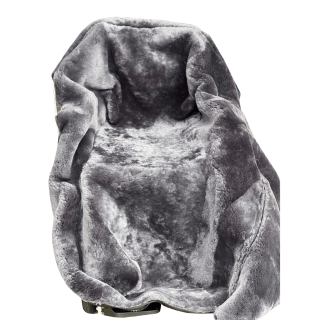 Lyxig rullstolsväska - Genomgående äkta lammskinn. Dragkedja hela vägen runt. - rullstolsväskor - Seniorliving