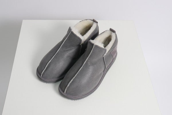 NYHET - Vackra & varma tofflor i äkta lammskinn - Unisex. Ren lyx! - Hemma skor - Seniorliving