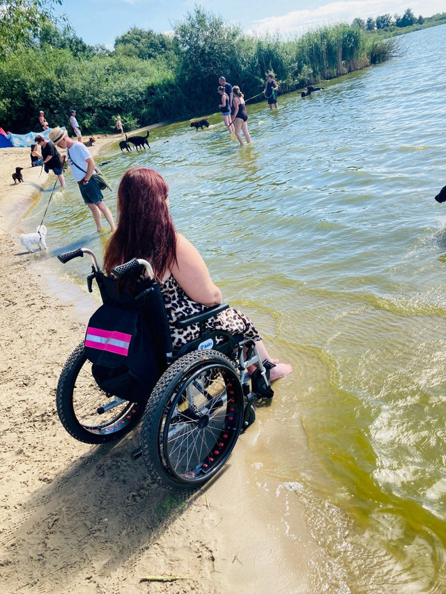 OFF - ROAD rullstol. Superfin rullstol med terrängdäck. 4 storlekar. - Rullstolar - Seniorliving