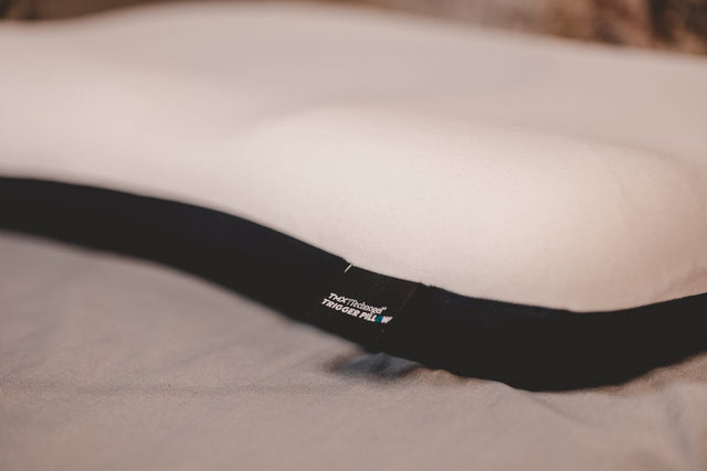 "TRIGGER" Lyxig ergonomisk kudde med kylande gel - Djup sömn och nackstöd - Kudde - Seniorliving