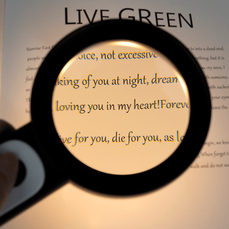 Exklusivt förstoringsglas med 30x förstoring, 18 LED - lampor och tre ljuskombinationer - Forstørrelsesglas - Seniorliving