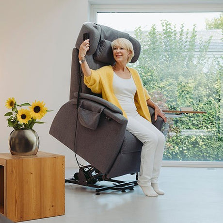 "RELAX" Elektrisk lænestol med hjul & elevation - Ergonomisk & unikt design. NYHED 2025 - Lænestole - Seniorliving