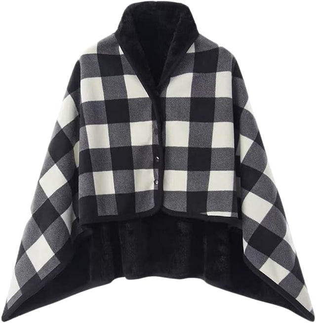 Varm indendørs hygge poncho - One size. Blød & lækker fleece med knapper.