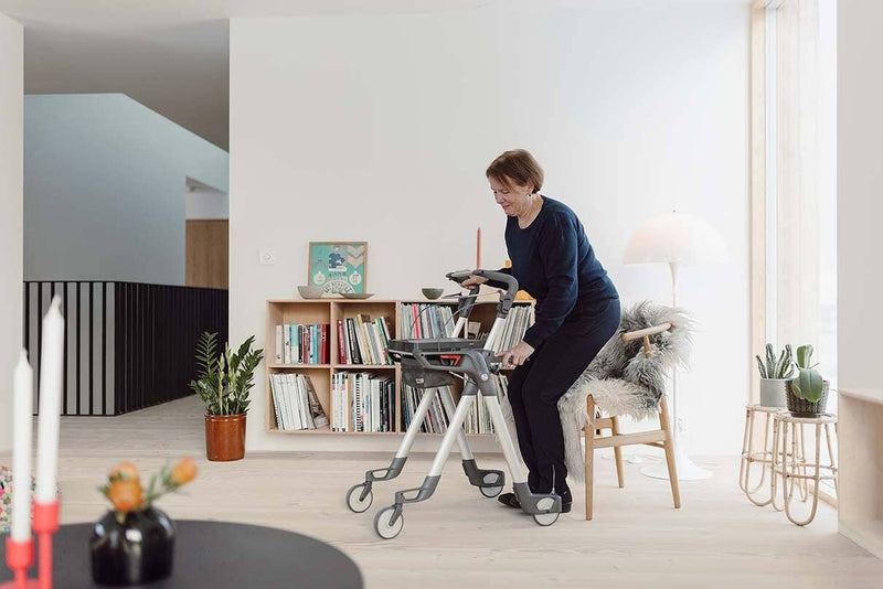 "HESTIA" inomhusvagn. Smart, stabil och hopfällbar. Lyxmodell. NY - Inomhusvandrare - Seniorliving