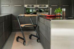 Inomhusrullator PAGE, Saljol - REN LYX - Inomhusvandrare - Seniorliving