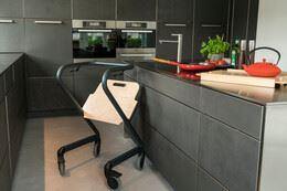 Inomhusrullator PAGE, Saljol - REN LYX - Inomhusvandrare - Seniorliving