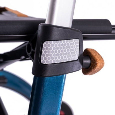 Lyx" kolfiberrollator - unik tysk design och ultralätt rollator. - Utomhusvandrare - Seniorliving