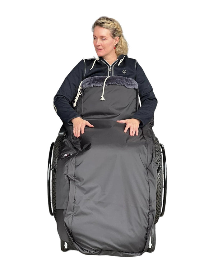 Lyxig rullstolsväska - Genomgående äkta lammskinn. Dragkedja hela vägen runt. - rullstolsväskor - Seniorliving