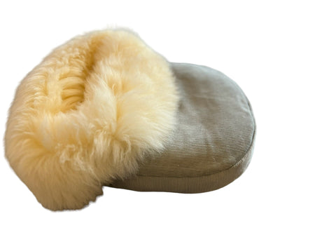 Lyxiga fotvärmare i mjukaste lammskinn. Fler varianter. Maximal överseende! - Fotvärmare i lammskinn - Seniorliving