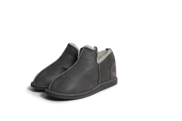 NYHET - Vackra &amp; varma tofflor i äkta lammskinn - Unisex. Ren lyx! - Hemma skor - Seniorliving