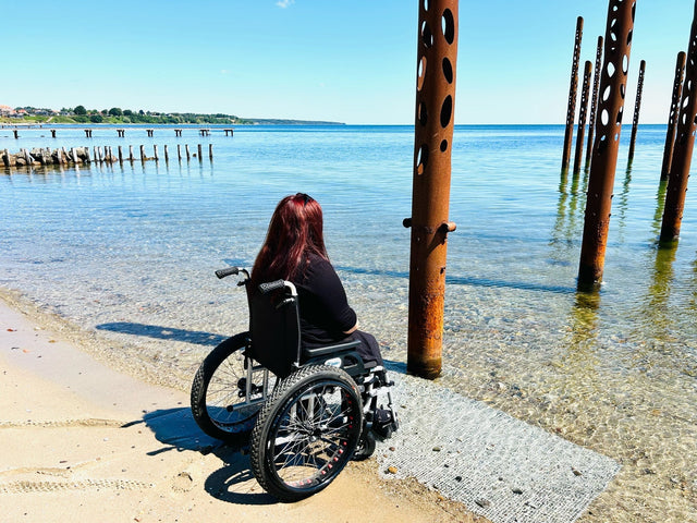 OFF - ROAD rullstol. Superfin rullstol med terrängdäck. 4 storlekar. - Rullstolar - Seniorliving