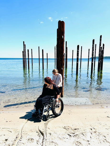 OFF - ROAD rullstol. Superfin rullstol med terrängdäck. 4 storlekar. - Rullstolar - Seniorliving
