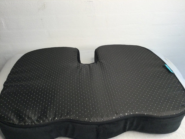 SOFT DREAM - Lyxig sittdyna för svanskotan. Med kylande gel. Maximal sittkomfort. - Tryckavlastande kuddar - Seniorliving