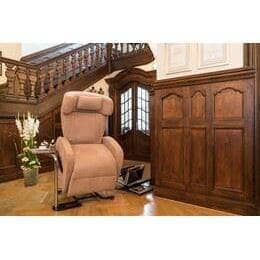 "Tabula" - Justerbart, vackert och flexibelt sidobord för din Club - fåtölj - Tillbehör till klubben - Seniorliving